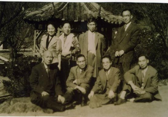 《自由中国》编委郊游.jpg