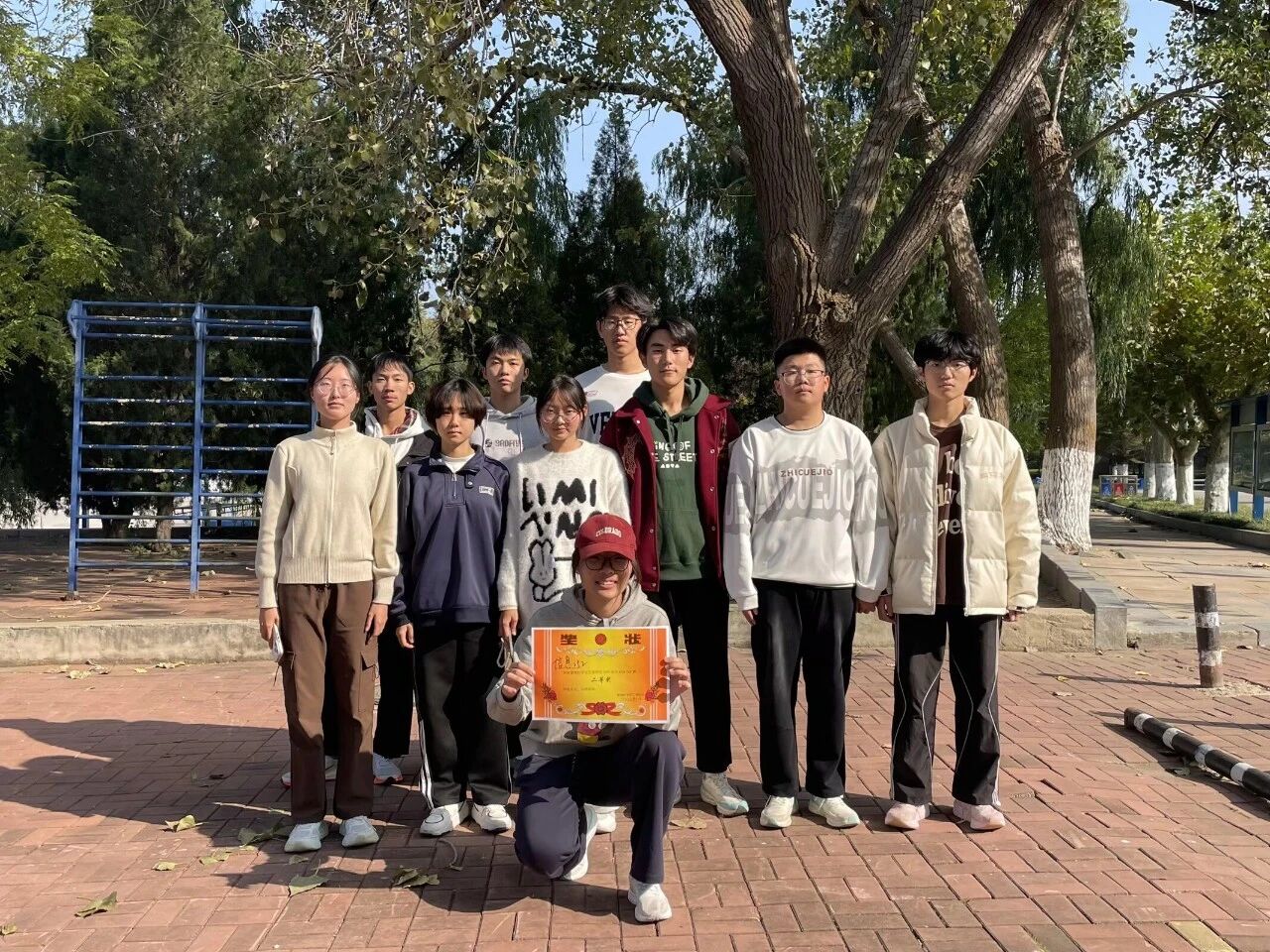 管理科学与工程学院开展万米接力活动8